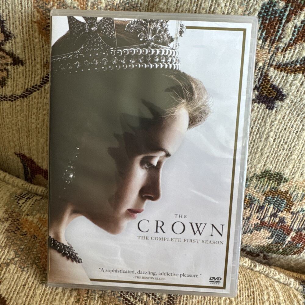 The Crown The Complete First Season DVD 2017 - Brand New